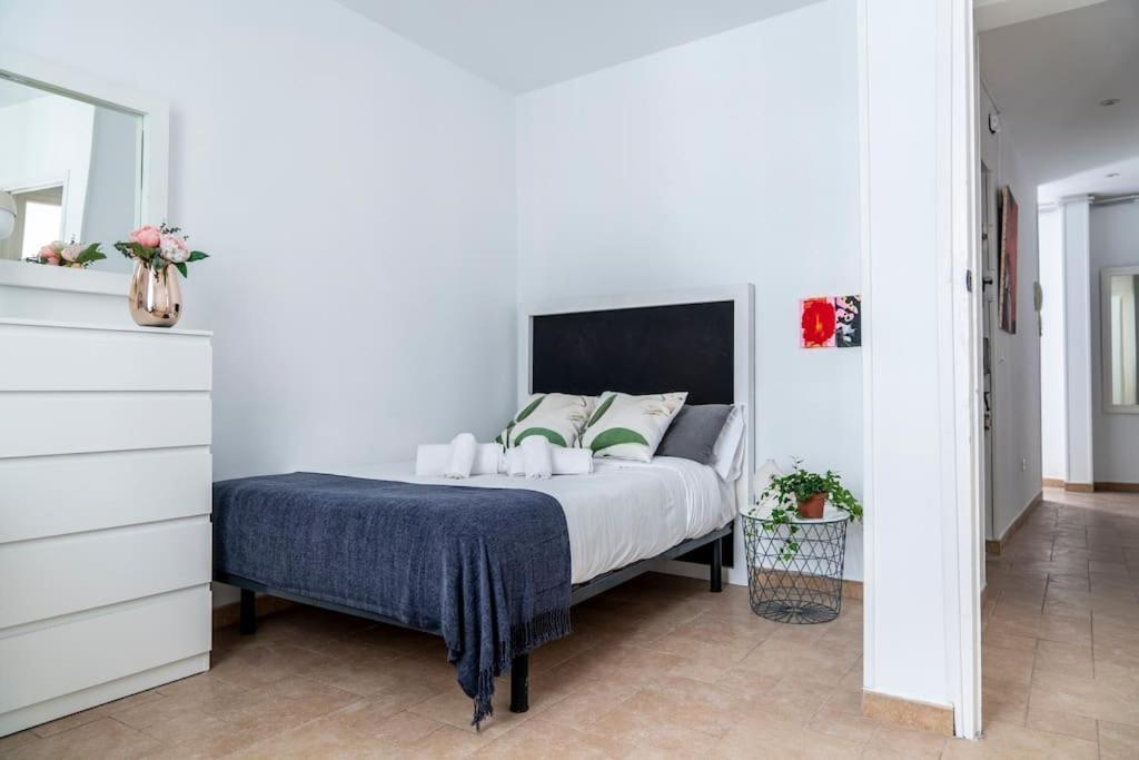 شقة Flat For Groups 8 People In Gran Via-Cgrac4 مدريد المظهر الخارجي الصورة