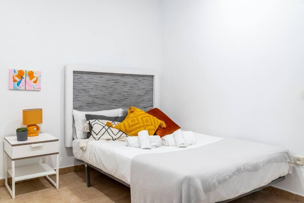 شقة Flat For Groups 8 People In Gran Via-Cgrac4 مدريد المظهر الخارجي الصورة