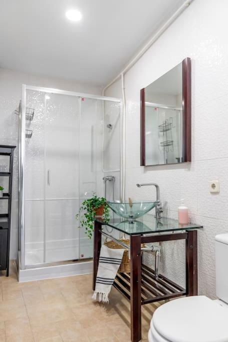 شقة Flat For Groups 8 People In Gran Via-Cgrac4 مدريد المظهر الخارجي الصورة